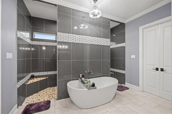Bathroom, Free Standing Baths, Interior