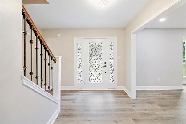 Interior, Recessed Lighting, Wood Texture Flooring