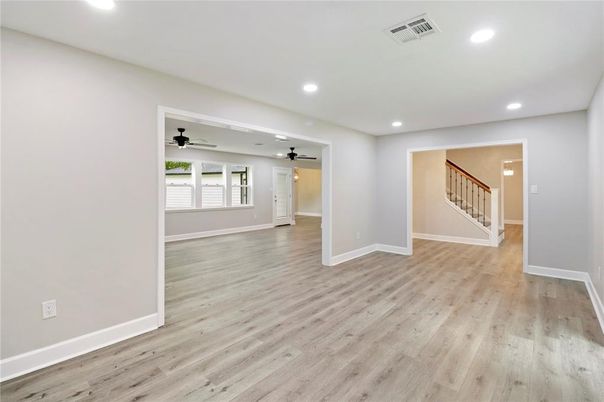 Empty room, Interior, Recessed Lighting, Wood Texture Flooring