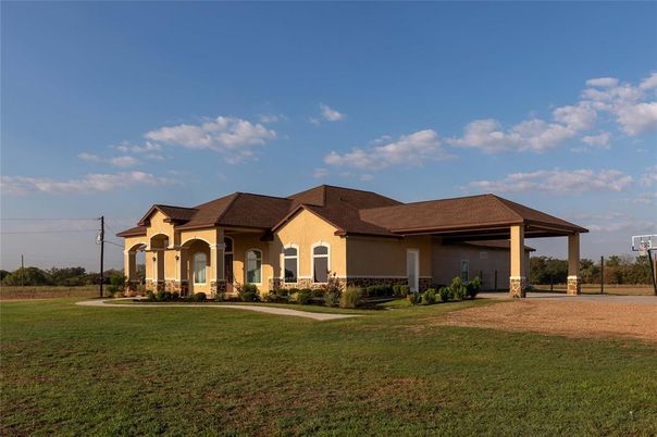 Backyard, Exterior, Facade, French Provincial