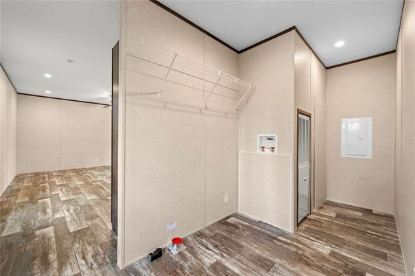 Interior, Recessed Lighting, Walk-in Closets, Wood Texture Flooring