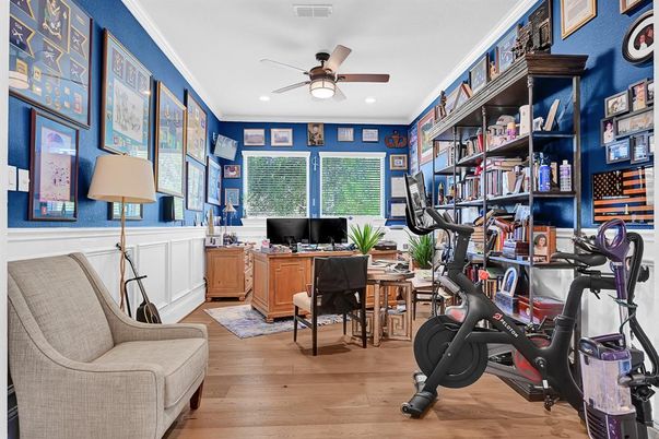 Fitness Equipment, Home Office, Interior, Recessed Lighting, Wood Texture Flooring