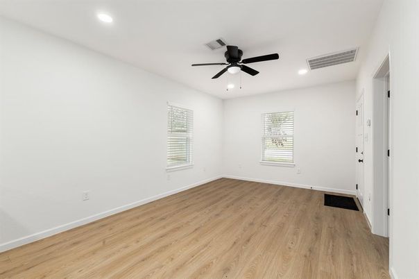Empty room, Interior, Recessed Lighting, Wood Texture Flooring