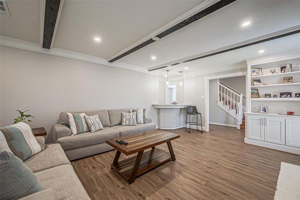 Interior, Living room, Pendant Lights, Recessed Lighting, Wooden Beams, Wood Texture Flooring