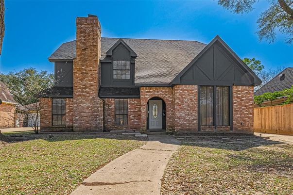 Exterior, Facade, Brick Facade, Tudor Revival