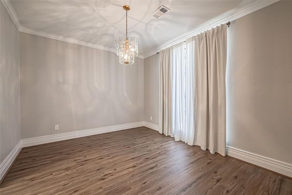 Chandelier, Empty room, Interior, Wood Texture Flooring