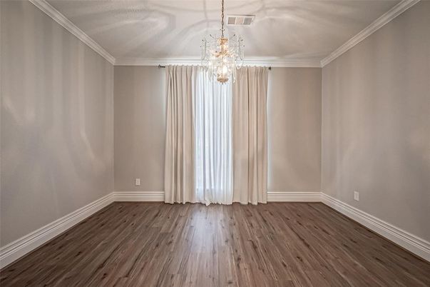 Chandelier, Empty room, Interior, Wood Texture Flooring