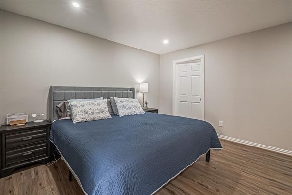 Bedroom, Interior, Recessed Lighting, Wood Texture Flooring