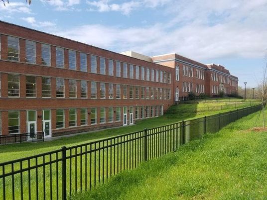 Backyard, Exterior, Facade, Brick Facade, Highrise