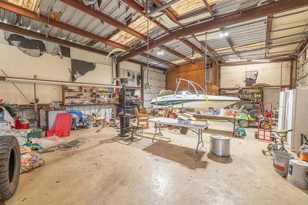 Garage, Interior