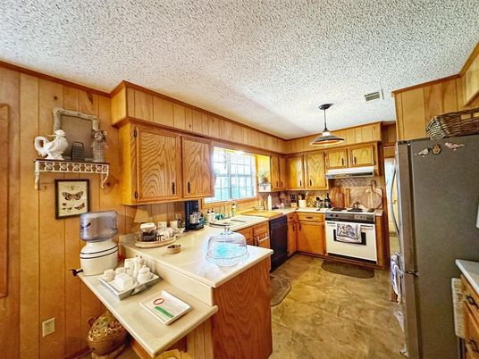 Interior, Kitchen, Pendant Lights