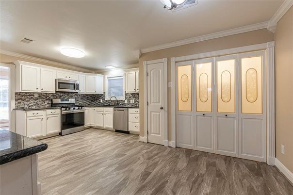 Interior, Kitchen, Stainless Steel Appliances, Wood Texture Flooring