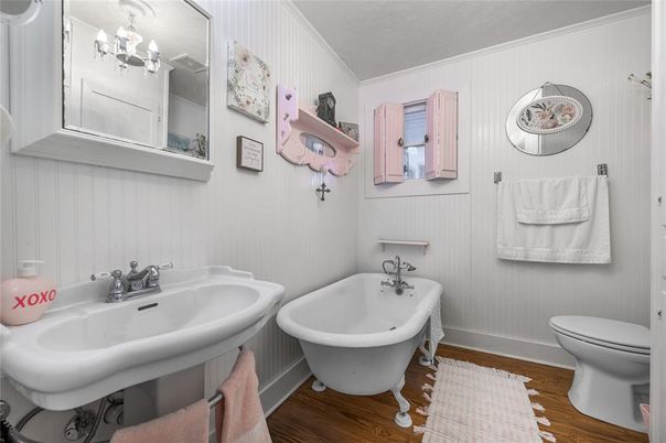 Bathroom, Dual Sink Vanities, Free Standing Baths, Interior, Wood Texture Flooring