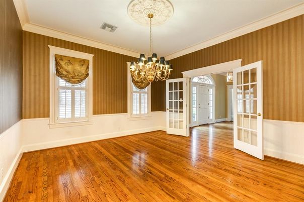 Chandelier, Empty room, Interior, Wood Texture Flooring