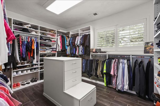 Interior, Walk-in Closets, Wood Texture Flooring