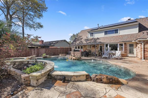 Exterior, Pool, Solar Panels