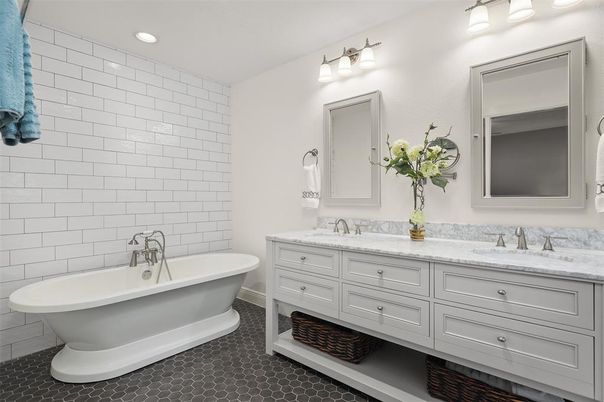 Bathroom, Dual Sink Vanities, Free Standing Baths, Interior, Recessed Lighting