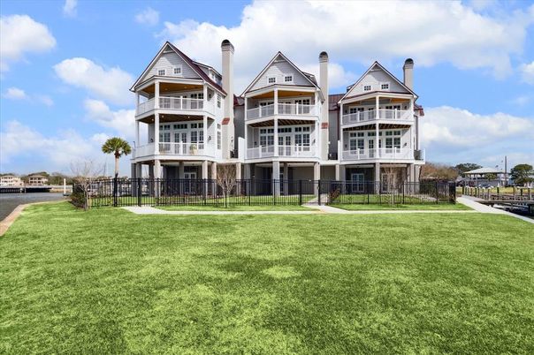 Backyard, Exterior, Facade, Queen Anne Victorian