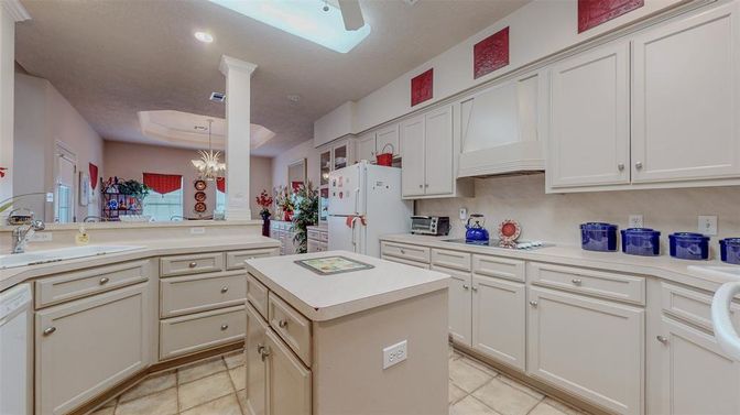 Chandelier, Interior, Kitchen, Pendant Lights, Recessed Lighting