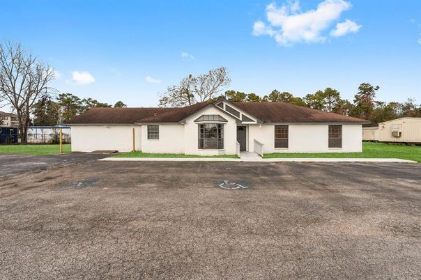Attached, Backyard, Exterior, Facade, Ranch