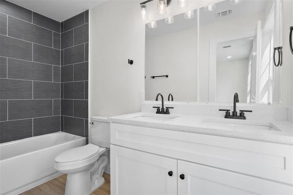 Bathroom, Dual Sink Vanities, Interior, Wood Texture Flooring