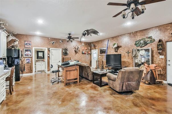 Home Office, Interior, Living room, Recessed Lighting, Stone Walls