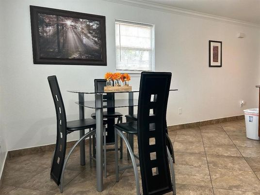 Dining room, Interior