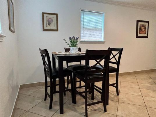 Dining room, Interior