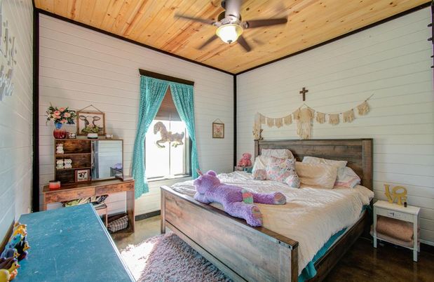Bedroom, Interior, Wooden Ceilings