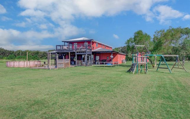 Backyard, Exterior, Playground