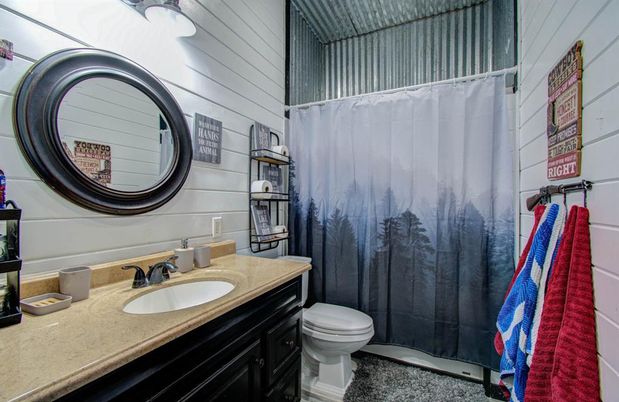 Bathroom, Interior