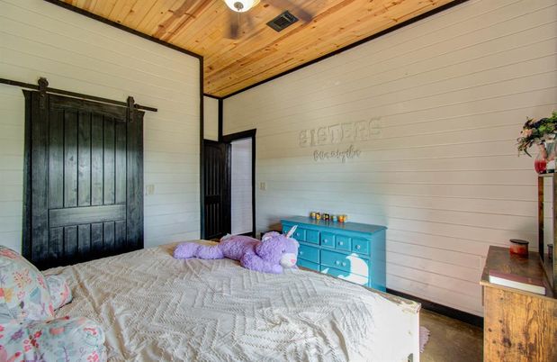 Bedroom, Interior, Wooden Ceilings
