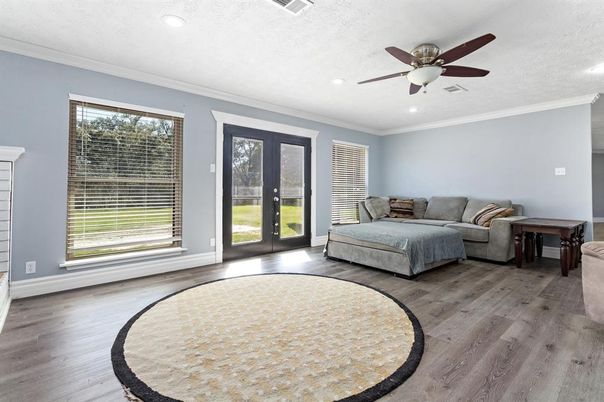 Interior, Recessed Lighting, Wood Texture Flooring