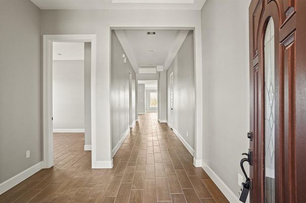 Interior, Recessed Lighting, Wood Texture Flooring