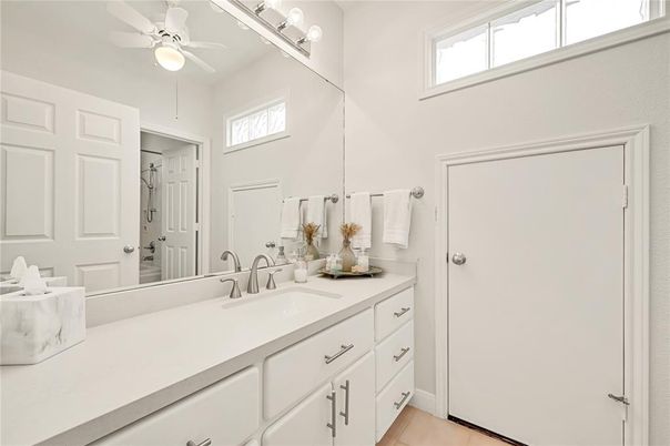 Bathroom, Dual Sink Vanities, Interior