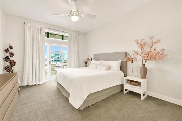 Bedroom, Interior, Water