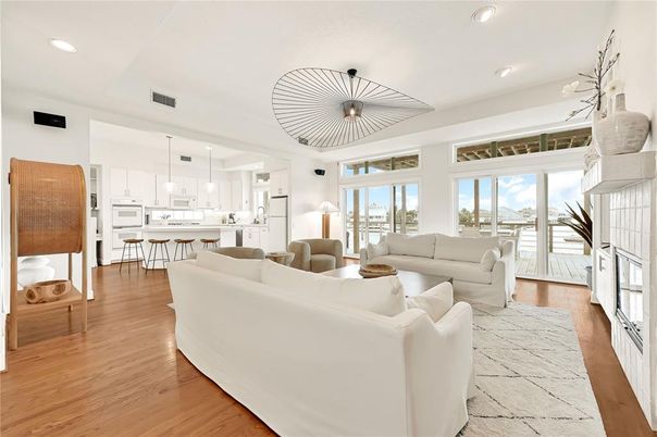 Interior, Kitchen, Living room, Pendant Lights, Recessed Lighting, Wood Texture Flooring