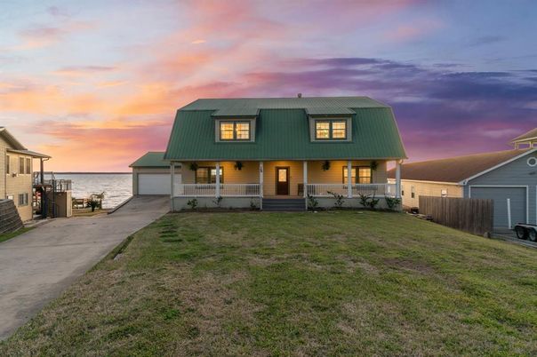 Attached, Backyard, Exterior, Facade, Water, Farmhouse