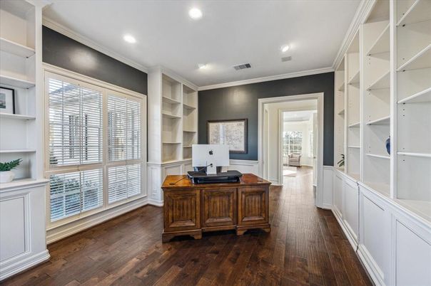 Home Office, Interior, Recessed Lighting, Wood Texture Flooring