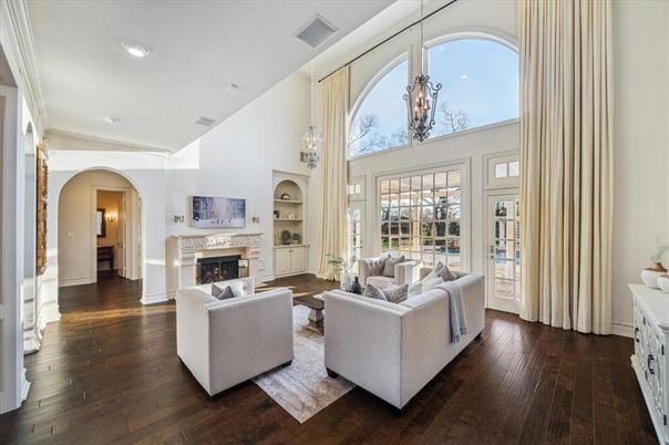 Fireplace, Interior, Living room, Pendant Lights, Recessed Lighting, Wood Texture Flooring