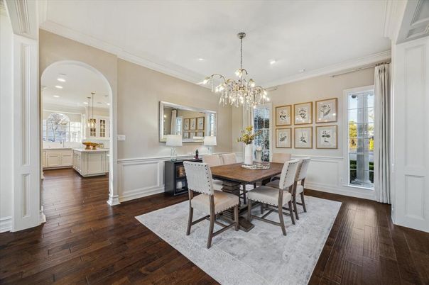 Chandelier, Dining room, Interior, Pendant Lights, Recessed Lighting, Wood Texture Flooring