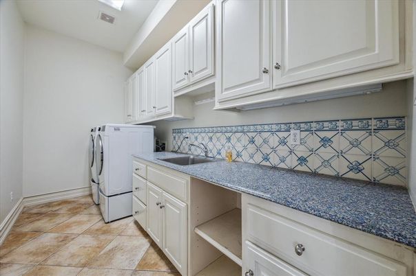 Interior, Washer