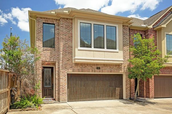Attached, Exterior, Facade, Brick Facade, Rowhouse
