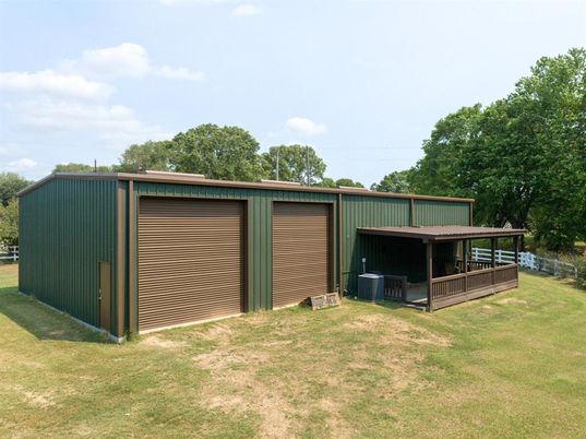 Backyard, Detached Garage, Exterior