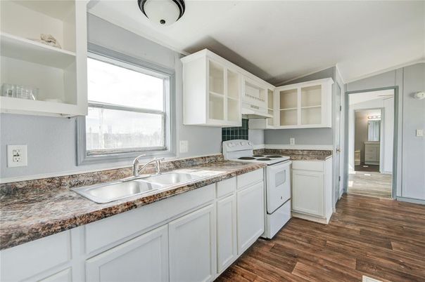 Interior, Kitchen, Wood Texture Flooring
