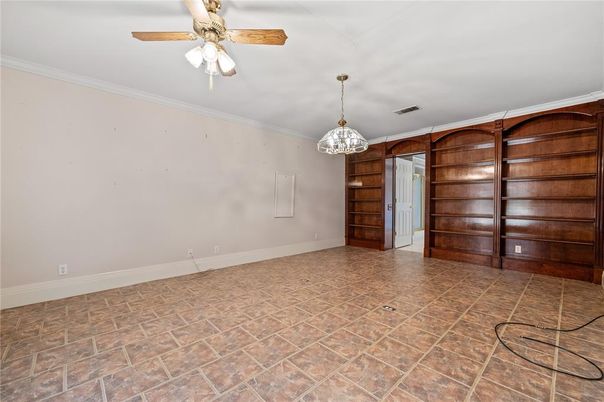 Empty room, Interior, Pendant Lights
