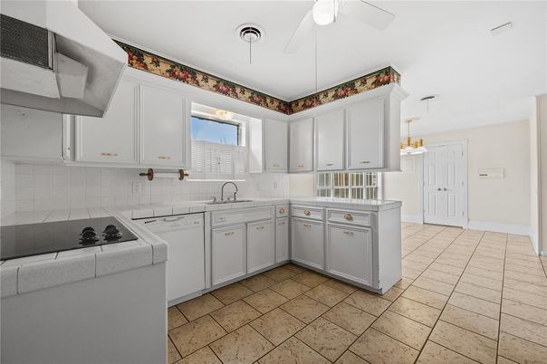 Interior, Kitchen, Pendant Lights