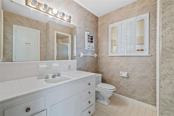 Bathroom, Interior, Tile Countertops