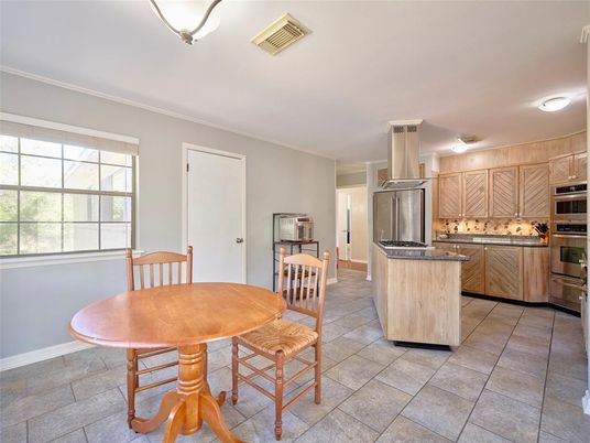 Dining room, Interior, Kitchen, Stainless Steel Appliances
