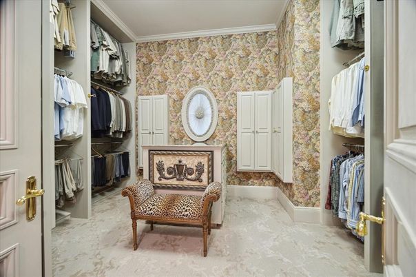 Interior, Walk-in Closets